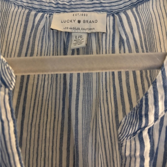 Lucky brand Blue striped top NWOT - Picture 2 of 4